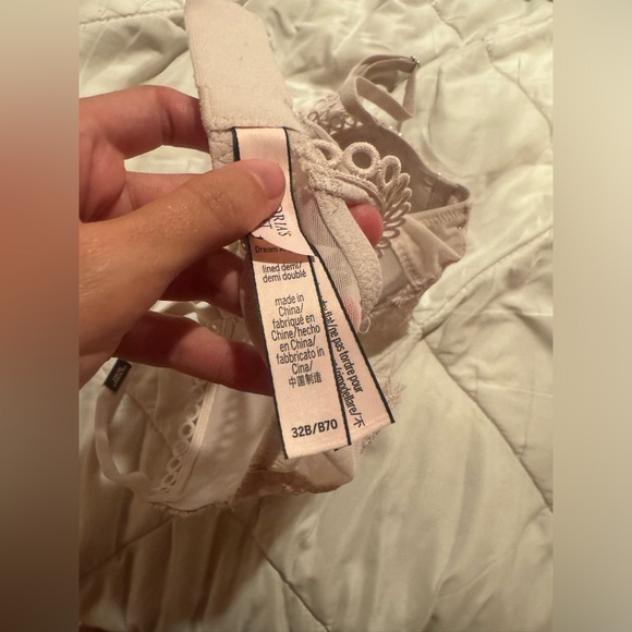 Victoria secret bra - Picture 3 of 5